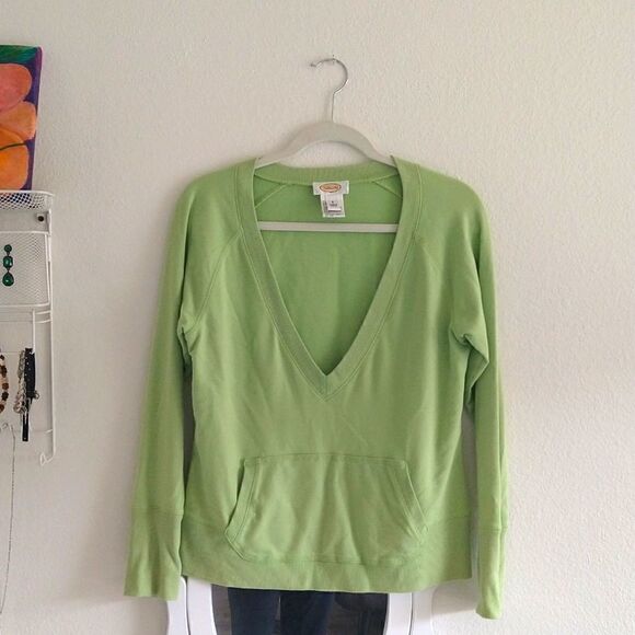 Talbots Avocado Green Deep V Neck Sweatshirt size Small - Picture 1 of 6